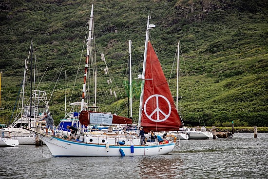 12/01/19, crew, gathering, golden rule, hula, nawiliwili, sail boat