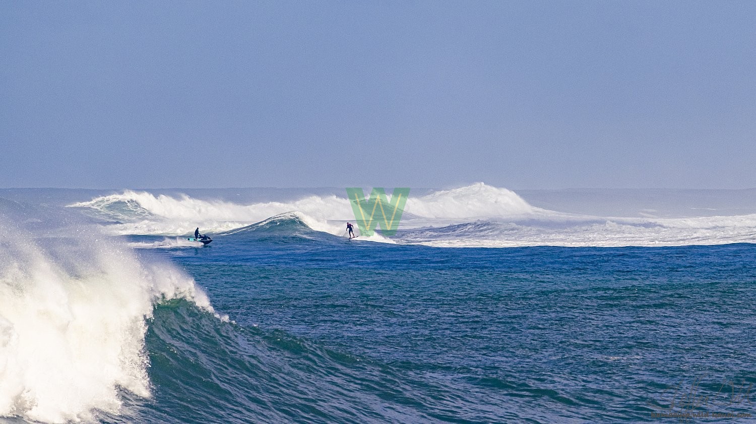 big wave surfing, black vest, haena, hāʻena, 01/16/21