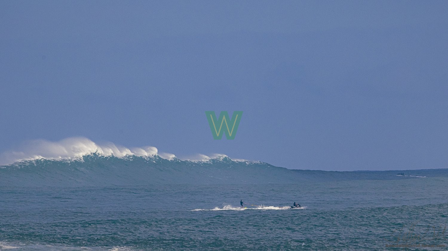 big wave surfing, black vest, haena, hāʻena, 01/16/21