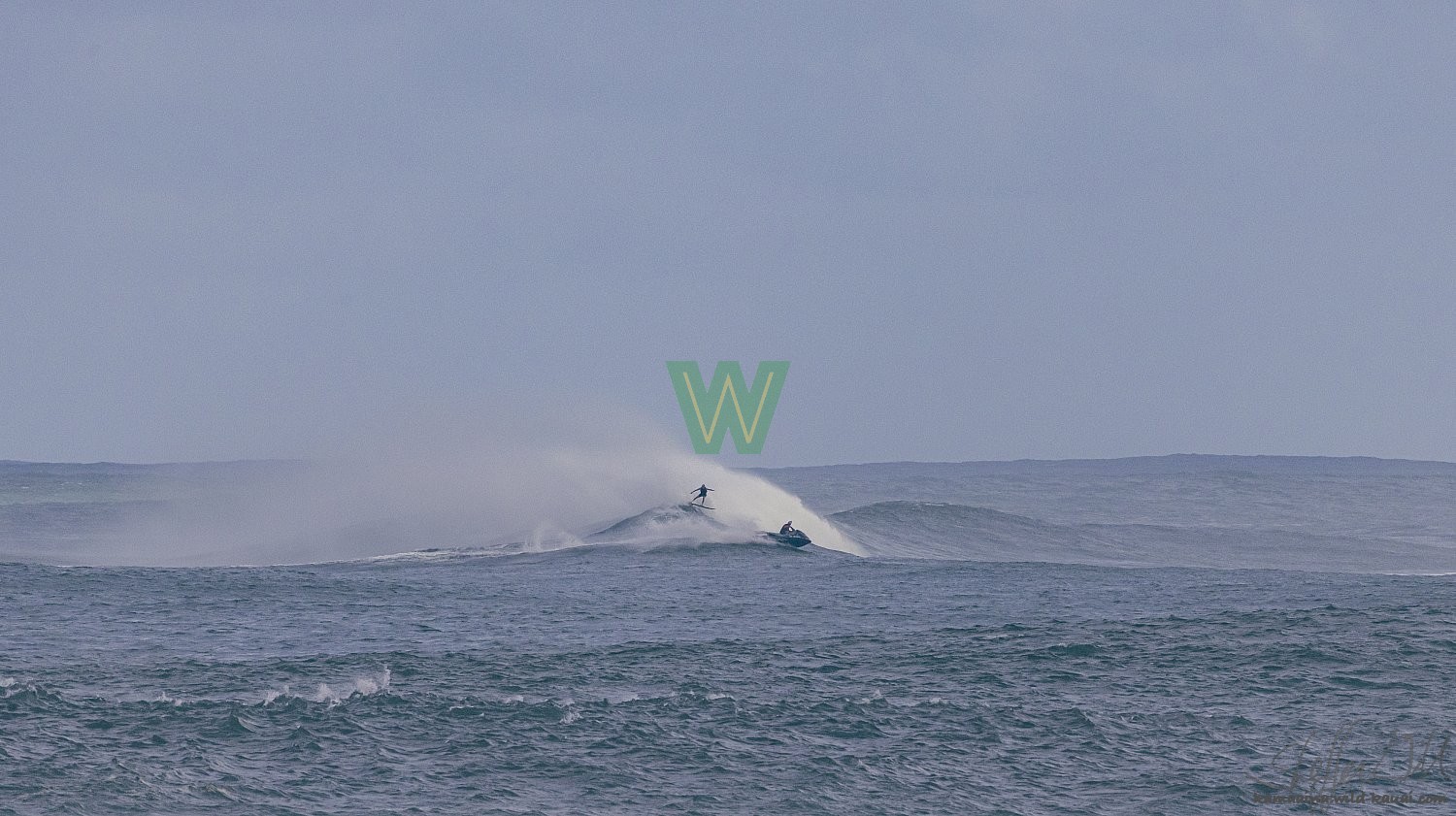 big wave surfing, black vest, haena, hāʻena, 01/16/21