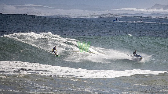 big wave surfing, green board, haena, hāʻena, red vest, 01/16/21