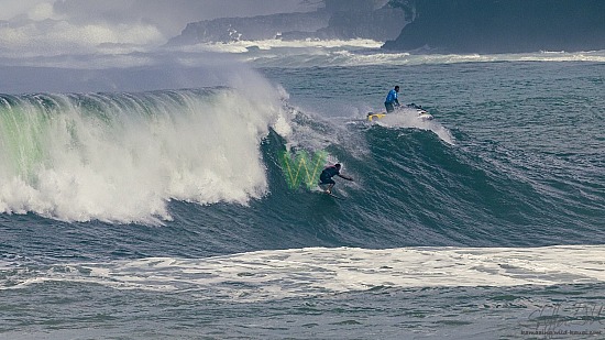 big wave surfing, haena, hāʻena, red vest, yellow board, 01/16/21