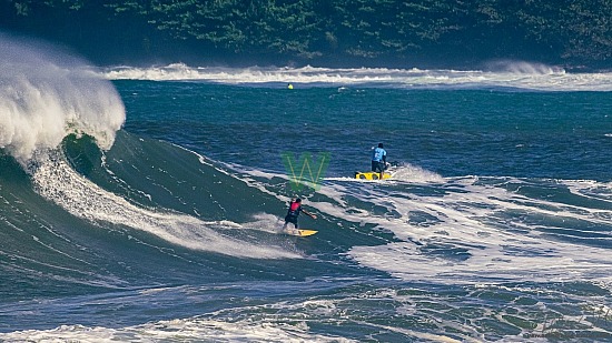 big wave surfing, haena, hāʻena, red vest, yellow board, 01/16/21