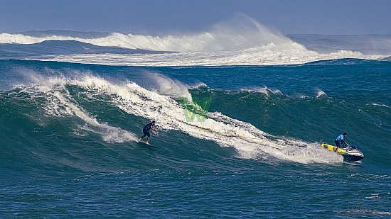 big wave surfing, haena, hāʻena, red vest, yellow board, 01/16/21