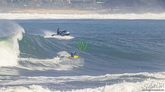 big wave surfing, blue vest, haena, hāʻena, yellow board, 01/16/21