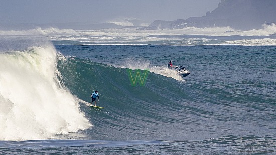 big wave surfing, blue vest, haena, hāʻena, yellow board, 01/16/21