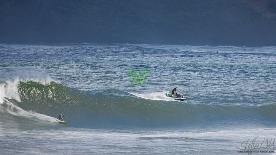 big wave surfing, black vest, haena, hāʻena, yellow board, 01/16/21