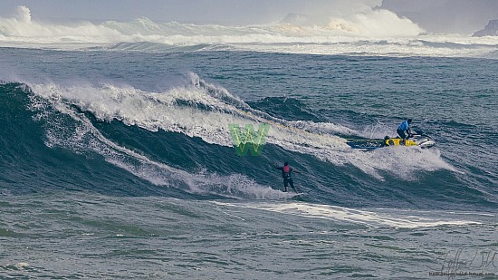 big wave surfing, haena, hāʻena, red vest, yellow board, 01/16/21