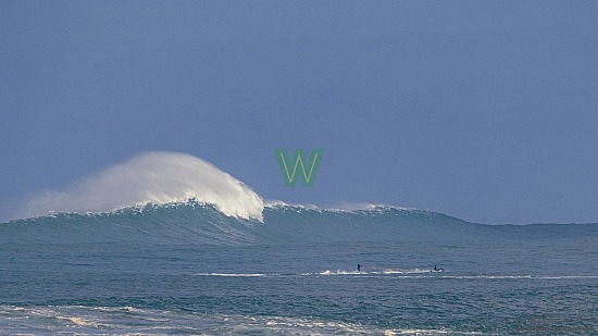 big wave surfing, black vest, haena, hāʻena, 01/16/21