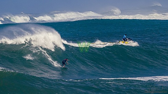 big wave surfing, haena, hāʻena, red vest, yellow board, 01/16/21