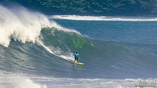 big wave surfing, blue vest, haena, hāʻena, yellow board, 01/16/21