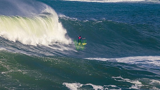 big wave surfing, haena, hāʻena, red vest, yellow board, 01/16/21
