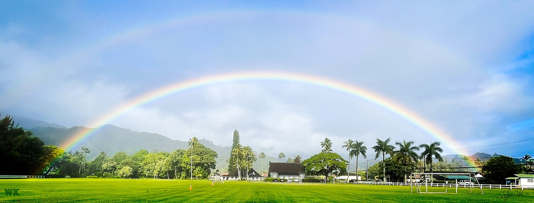 rainbowHanalei-wide-sig.jpg